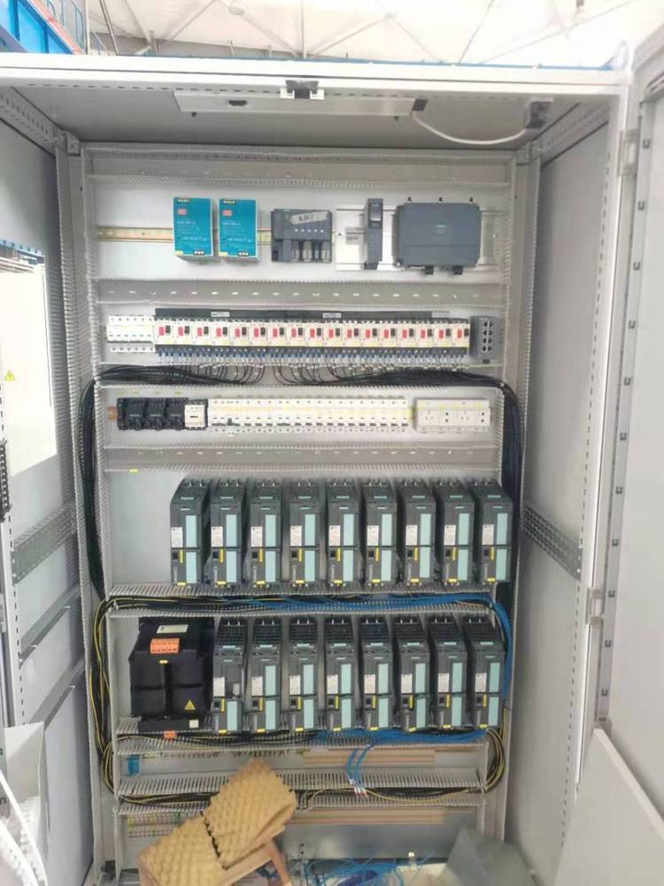 非标自动化控制系统设计 YD07电气PLC控制柜与网络工程的综合应用